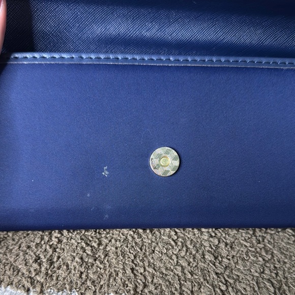 Tory Burch wannabe Navy Wallet - Picture 9 of 9